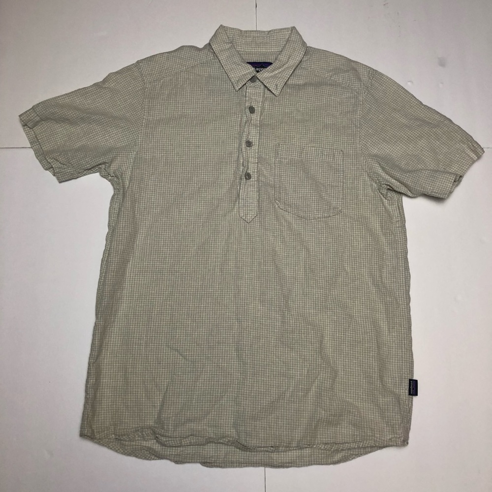 Patagonia Men’s Organic Cotton Beige Button Shirt